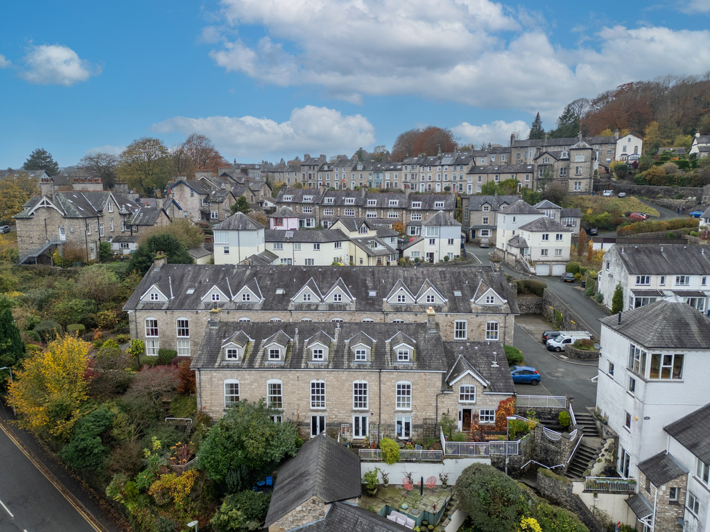 2 bedroom Town house For Sale