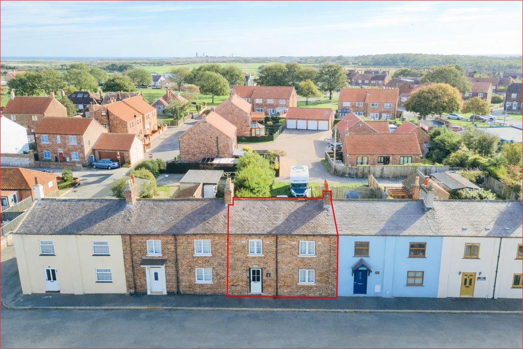 3 bedroom Cottage For Sale