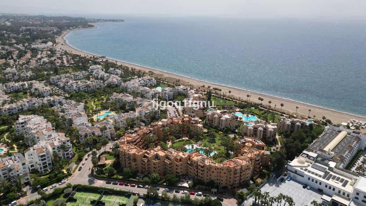 4 bedroom Apartment For Sale