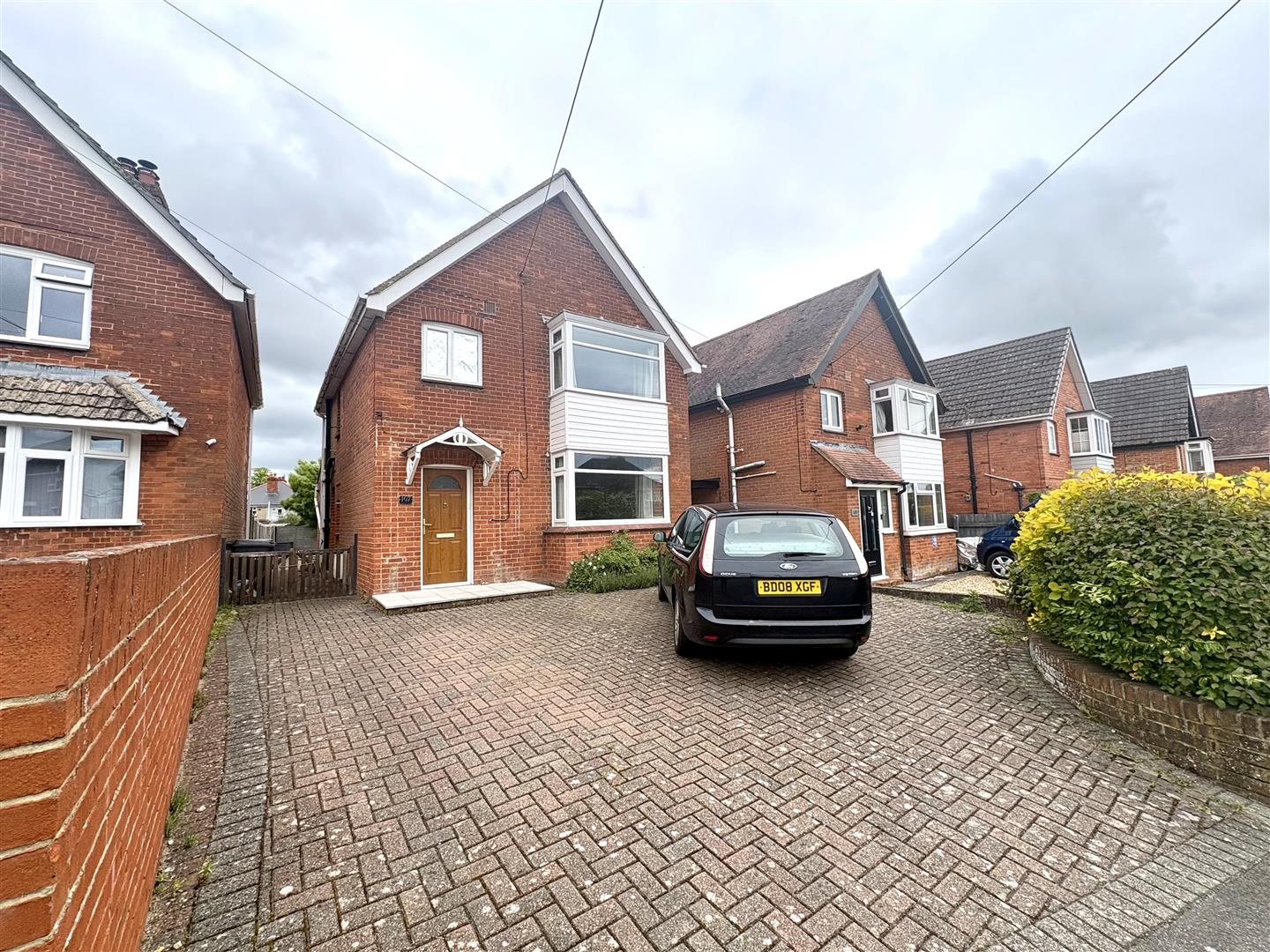 3 bedroom Detached house To Let