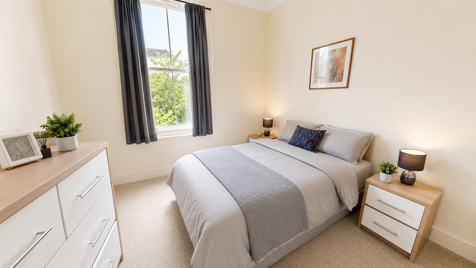 1 bedroom Flat To Let