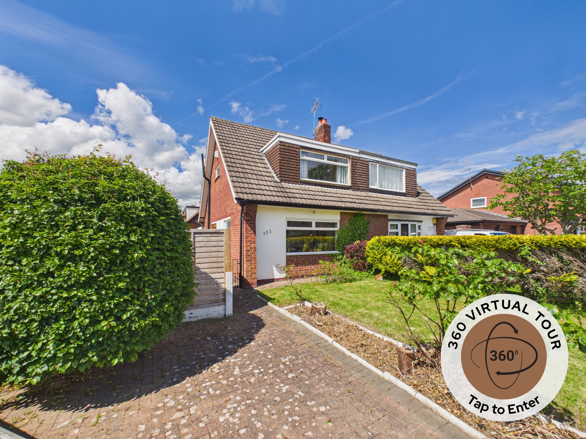 3 bedroom Semi-detached house For Sale