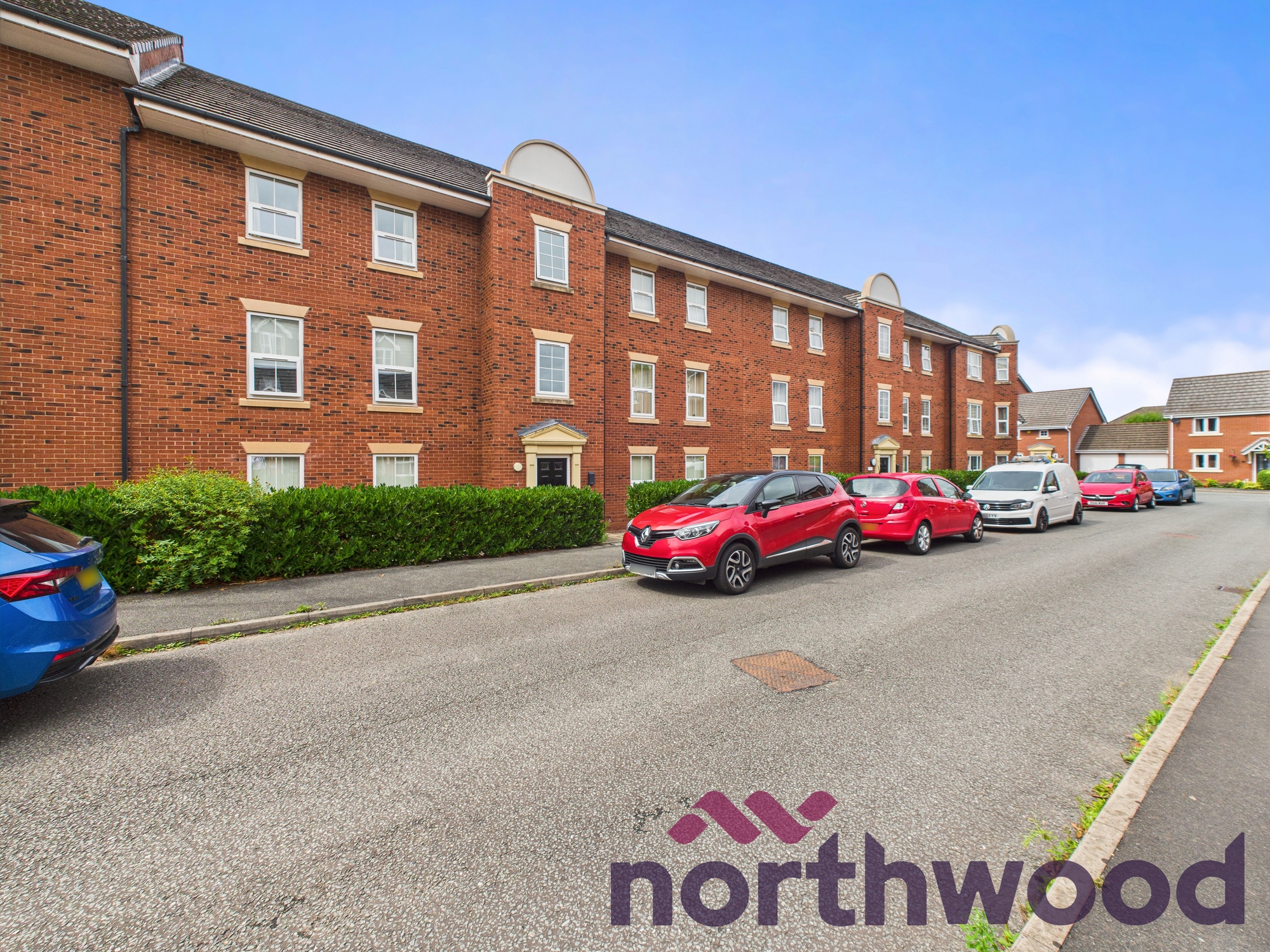 2 bedroom Flat To Let