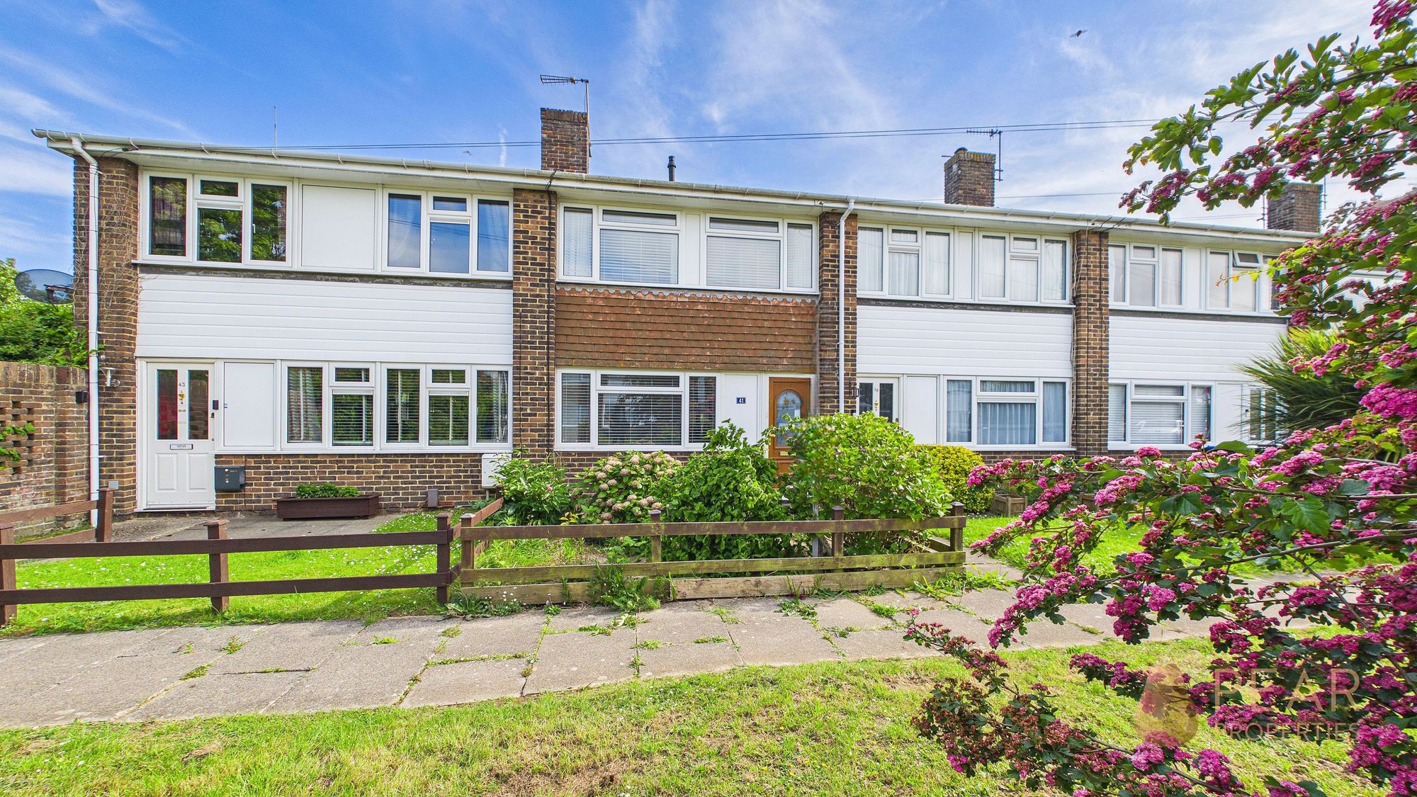 2 bedroom Terraced House Under Offer