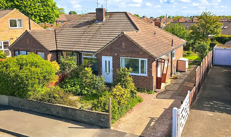 3 bedroom Detached bungalow For Sale