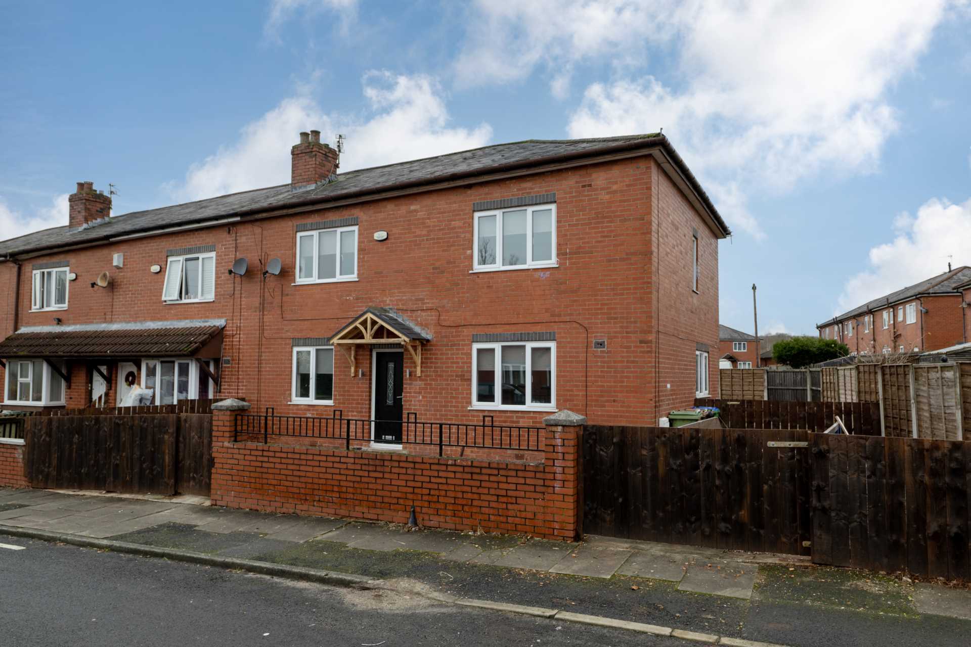 4 bedroom Property To Let