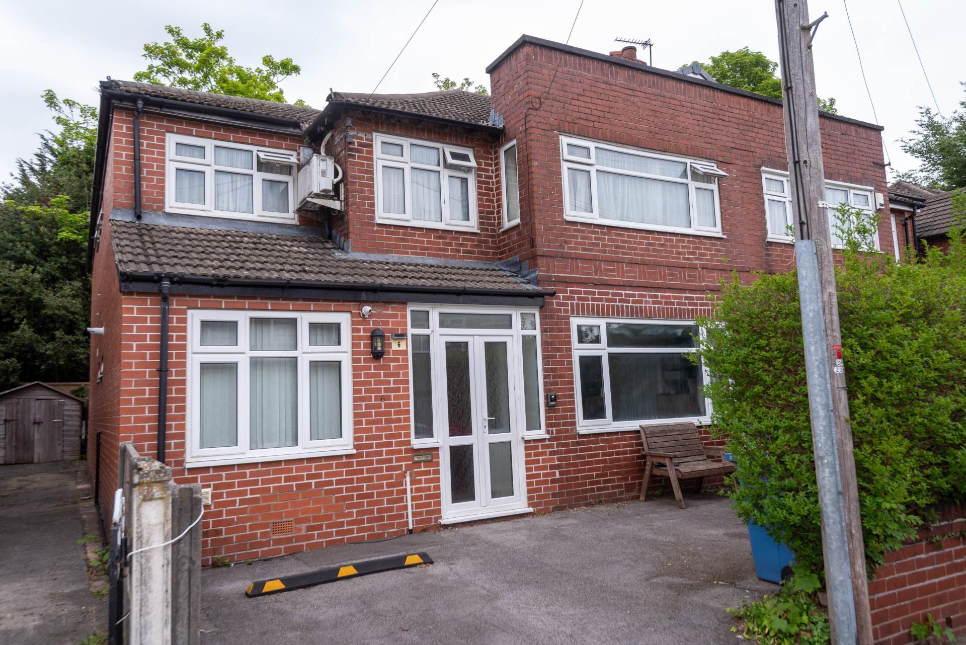 6 bedroom Detached house For Sale