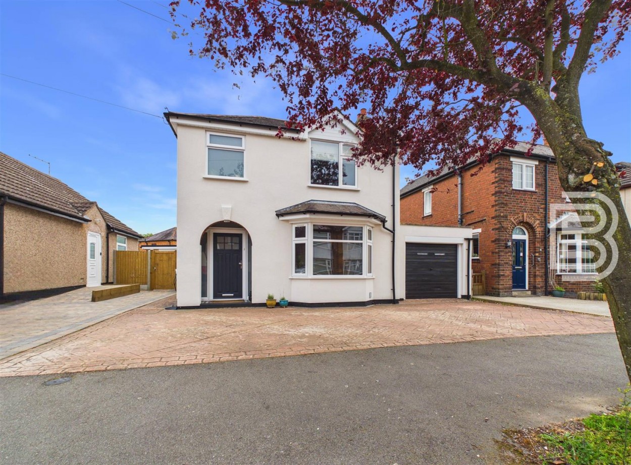 3 bedroom Detached house For Sale