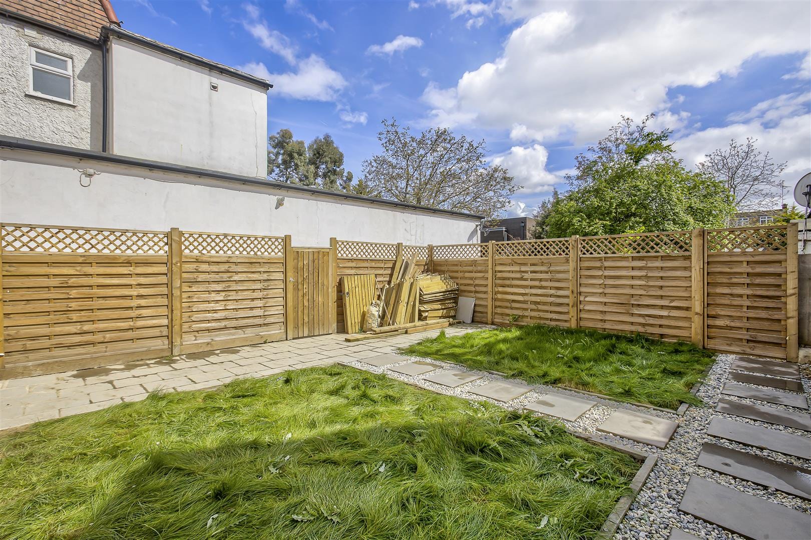 1 bedroom Flat For Sale