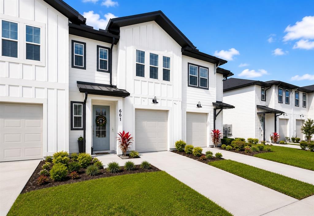 3 bedroom Town house For Sale