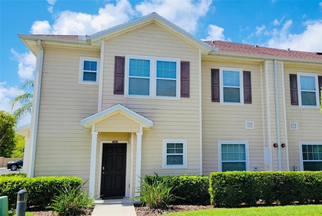 4 bedroom Town house For Sale