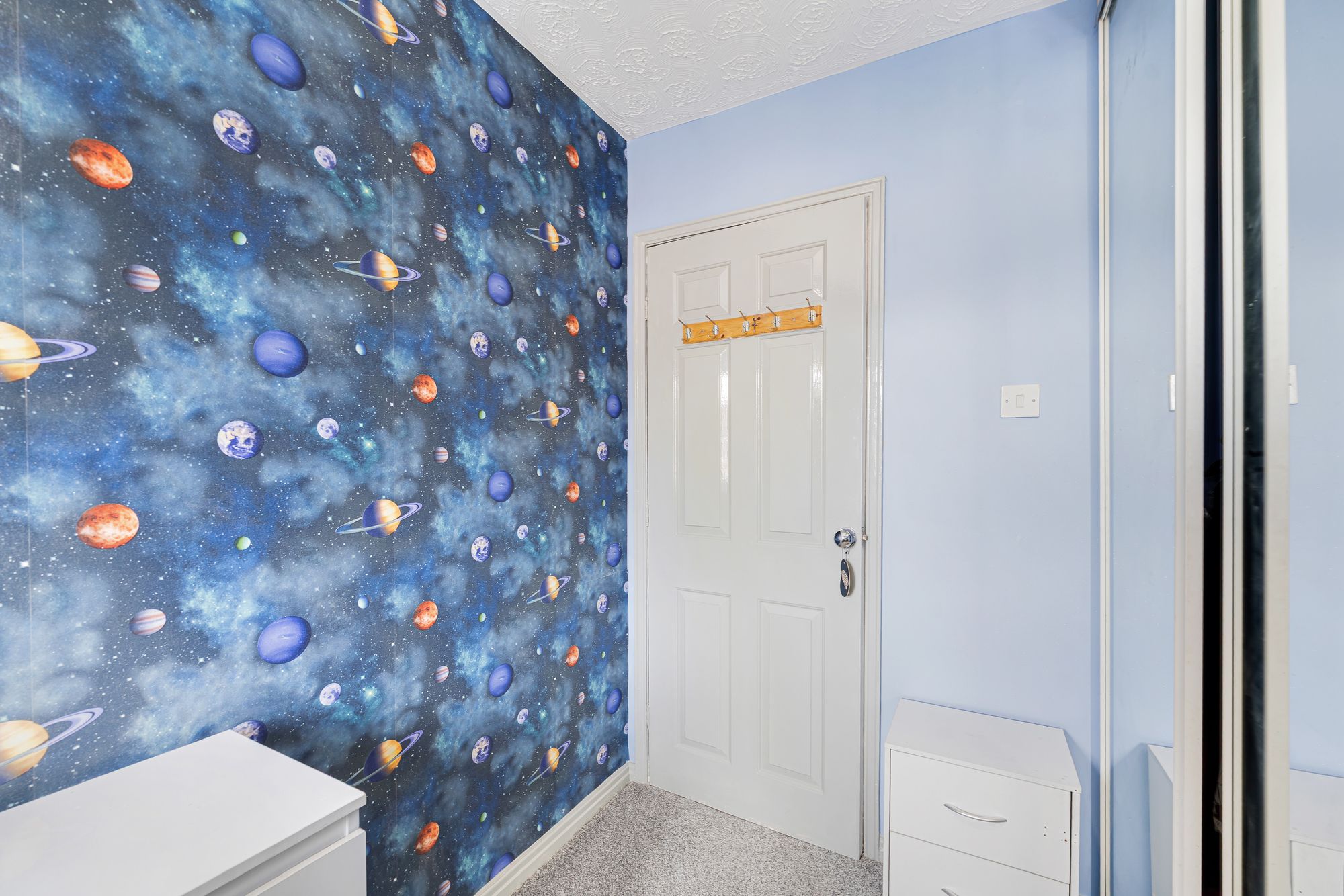 3 bedroom Detached house Under Offer
