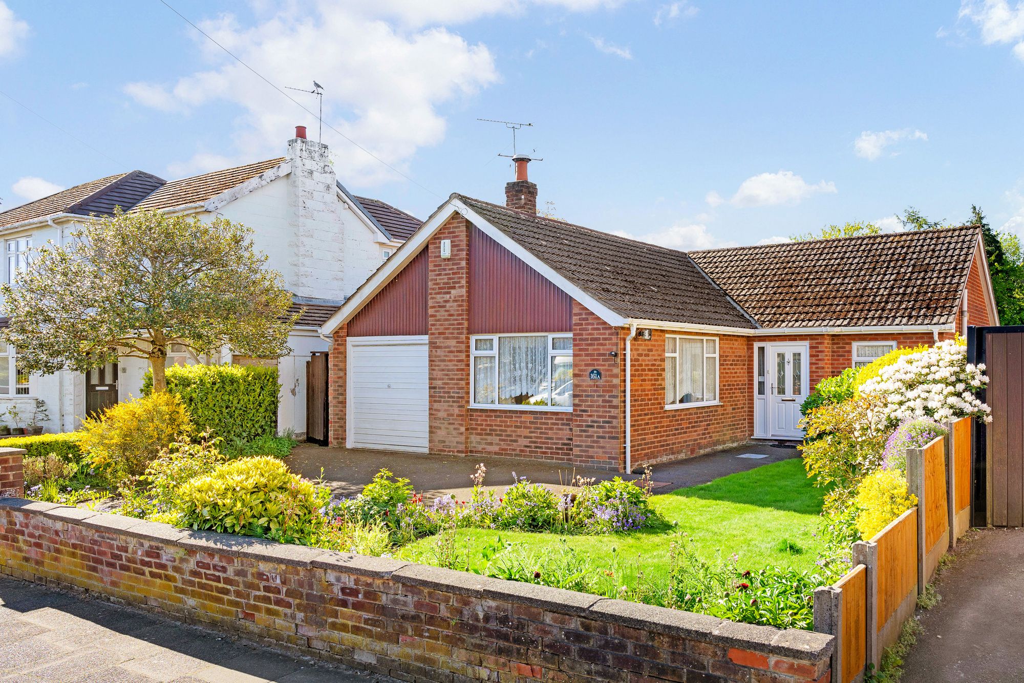 3 bedroom Detached bungalow Under Offer