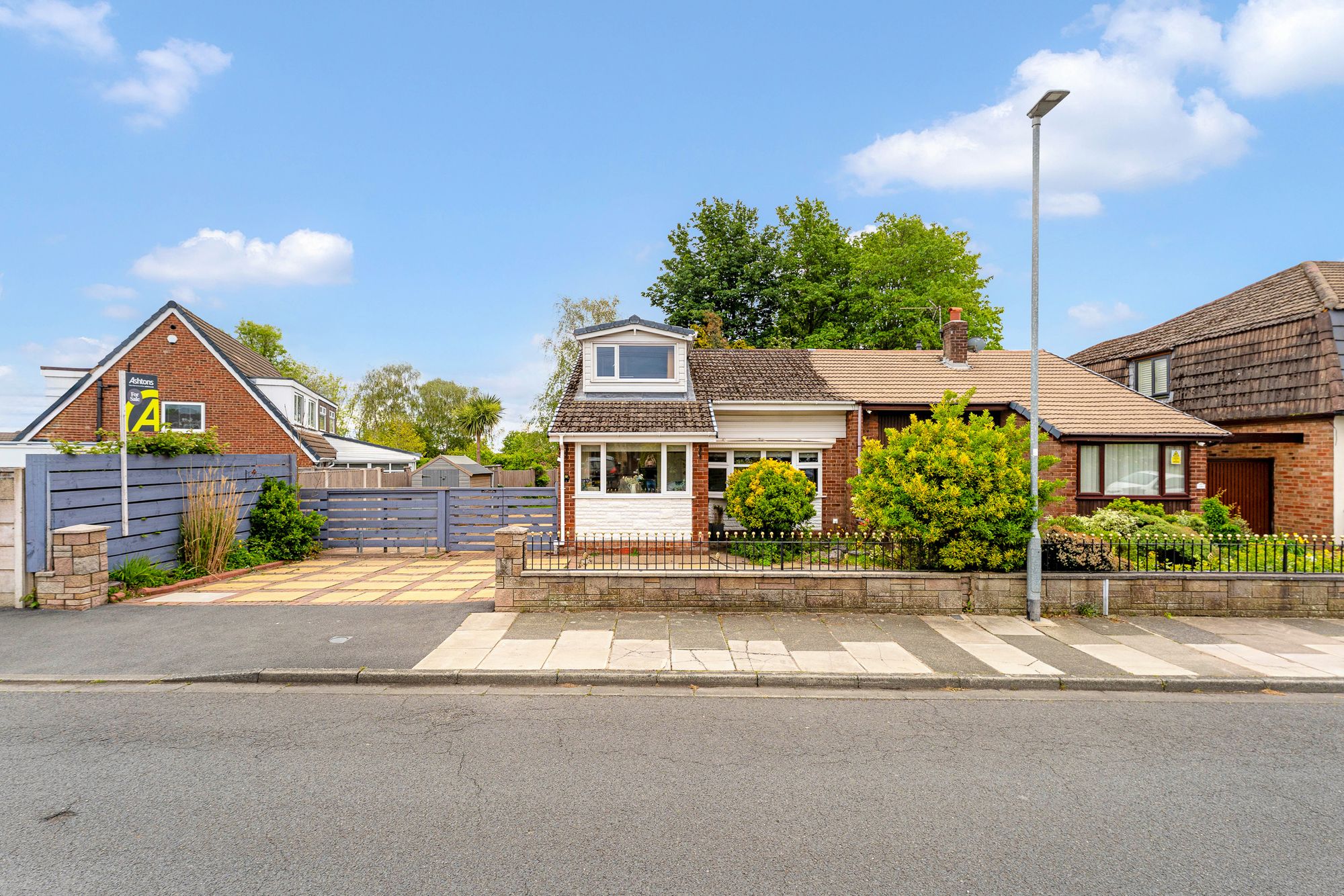 4 bedroom Semi-detached house For Sale