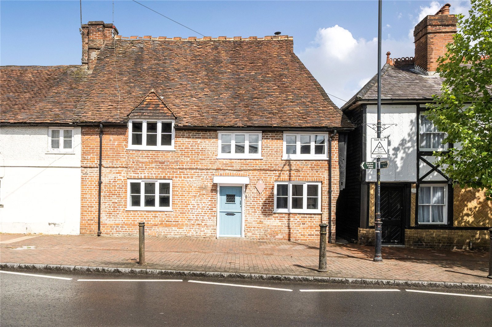 4 bedroom House (unspecified) For Sale