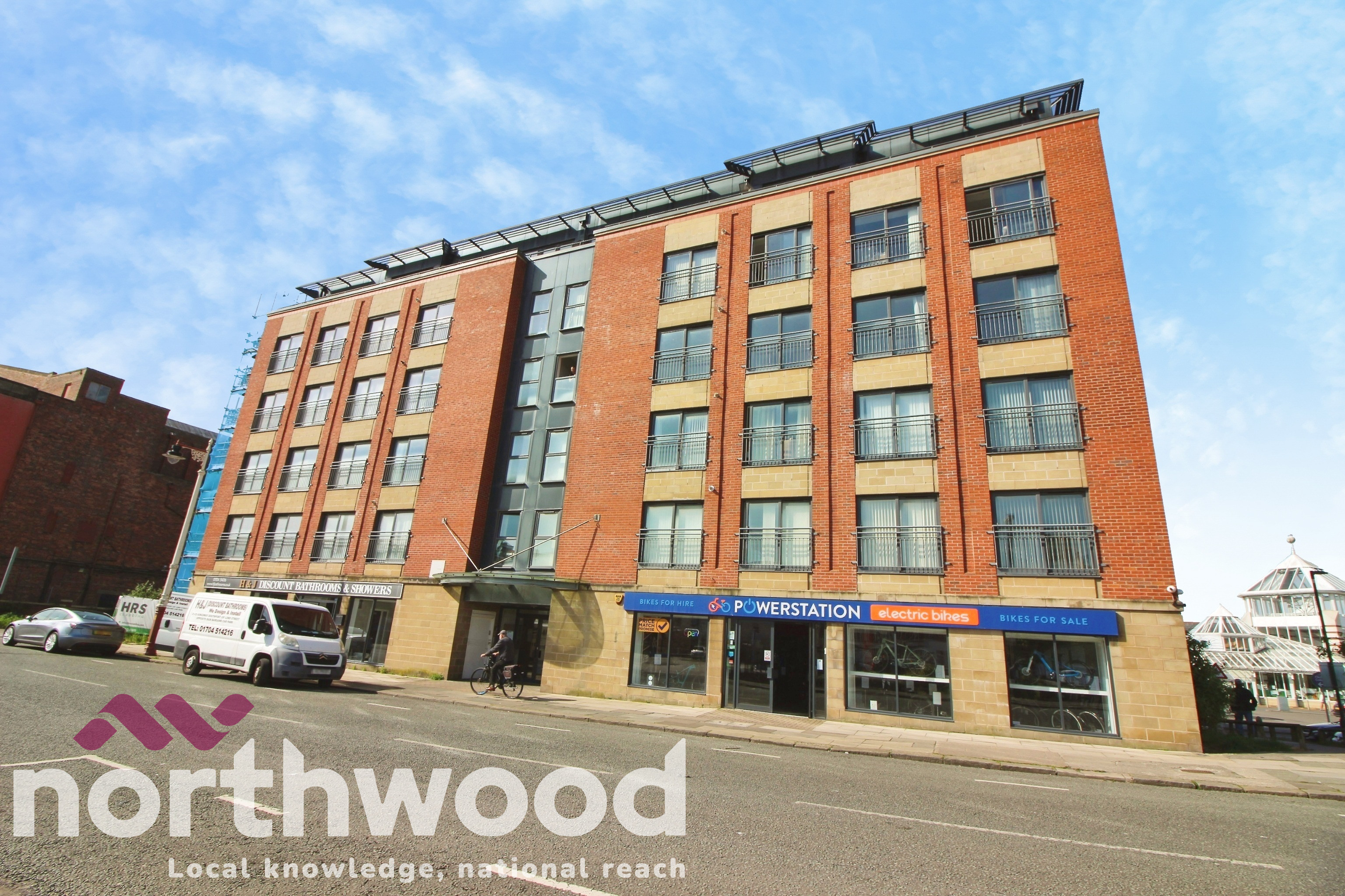 2 bedroom Flat To Let