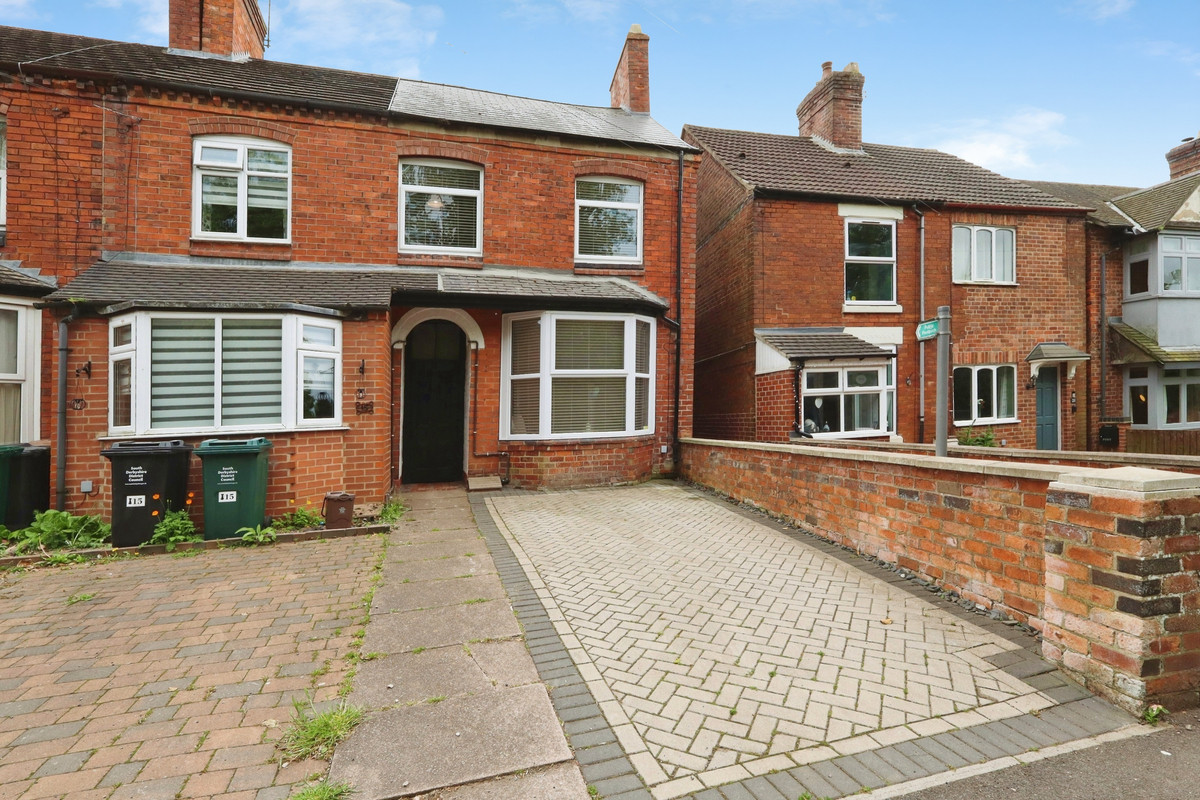 3 bedroom End of terrace house For Sale