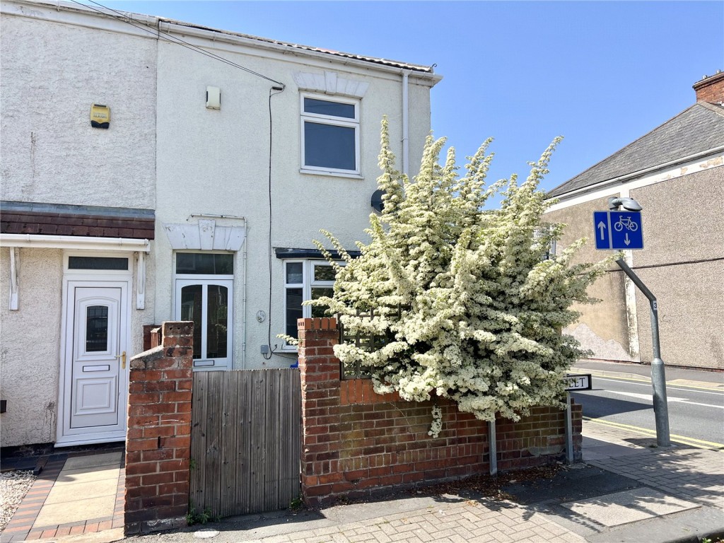 3 bedroom End of terrace house Under Offer