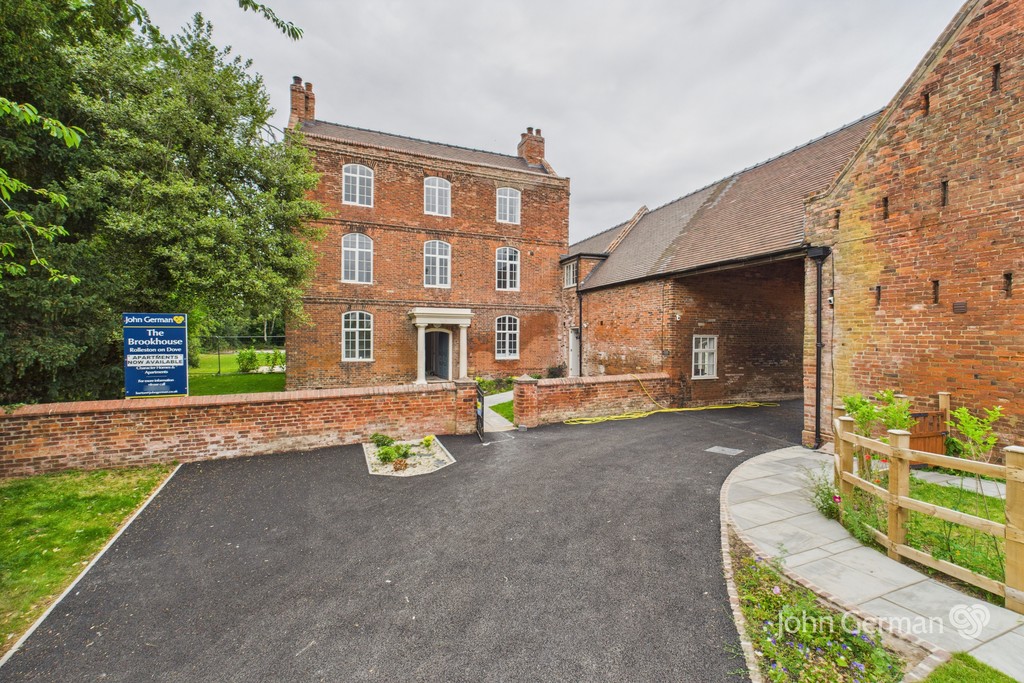 2 bedroom Apartment To Let