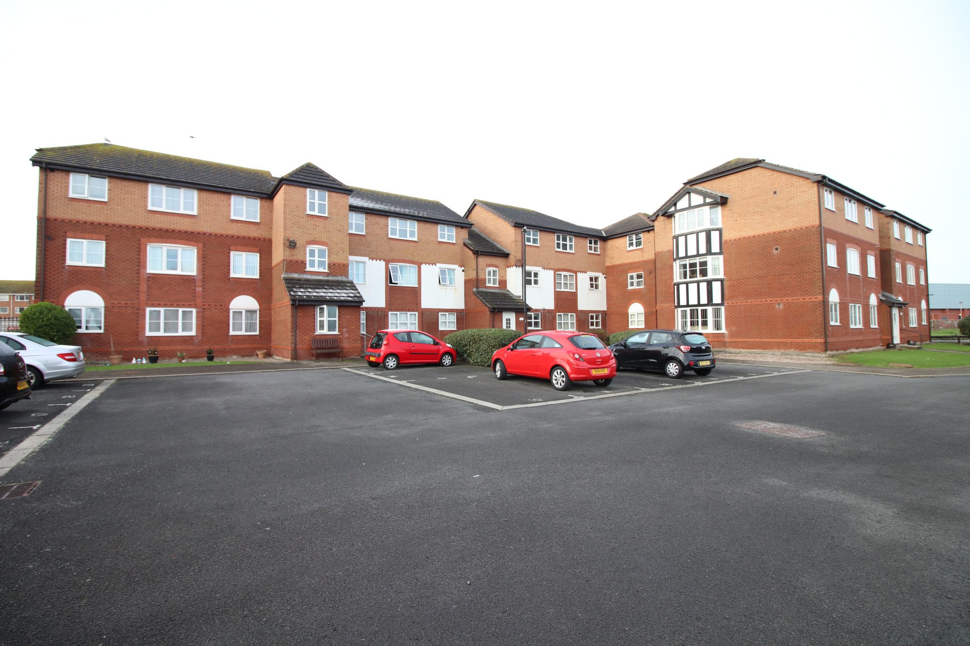 2 bedroom Flat share For Sale