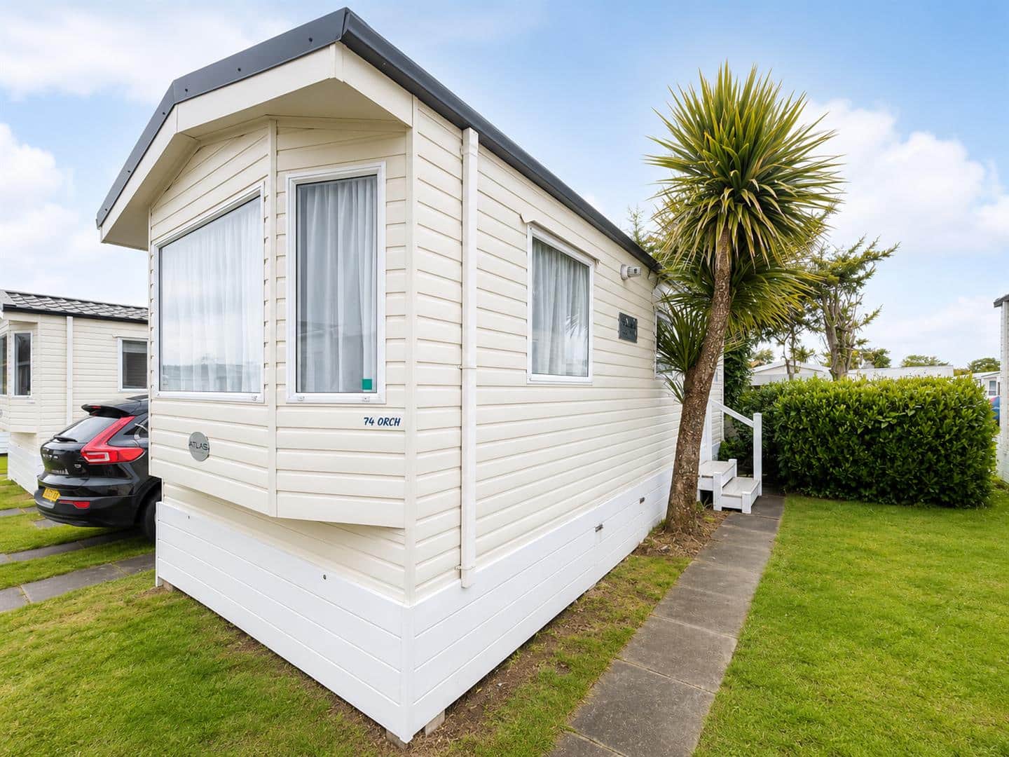 2 bedroom House (unspecified) Under Offer