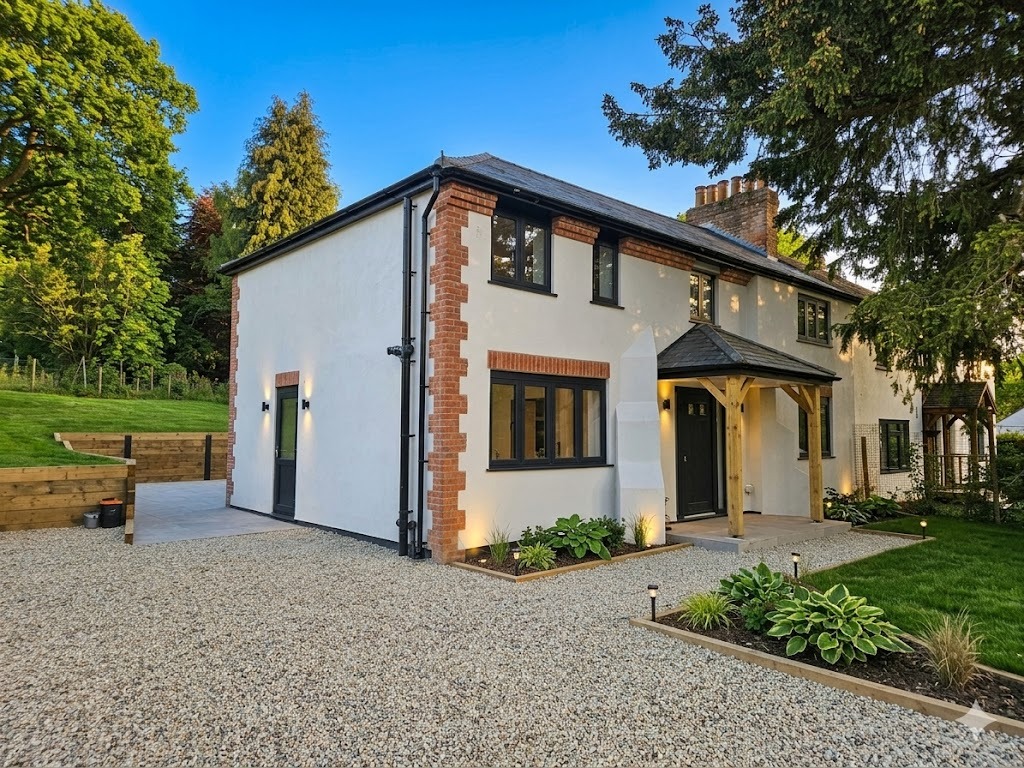 4 bedroom Property For Sale