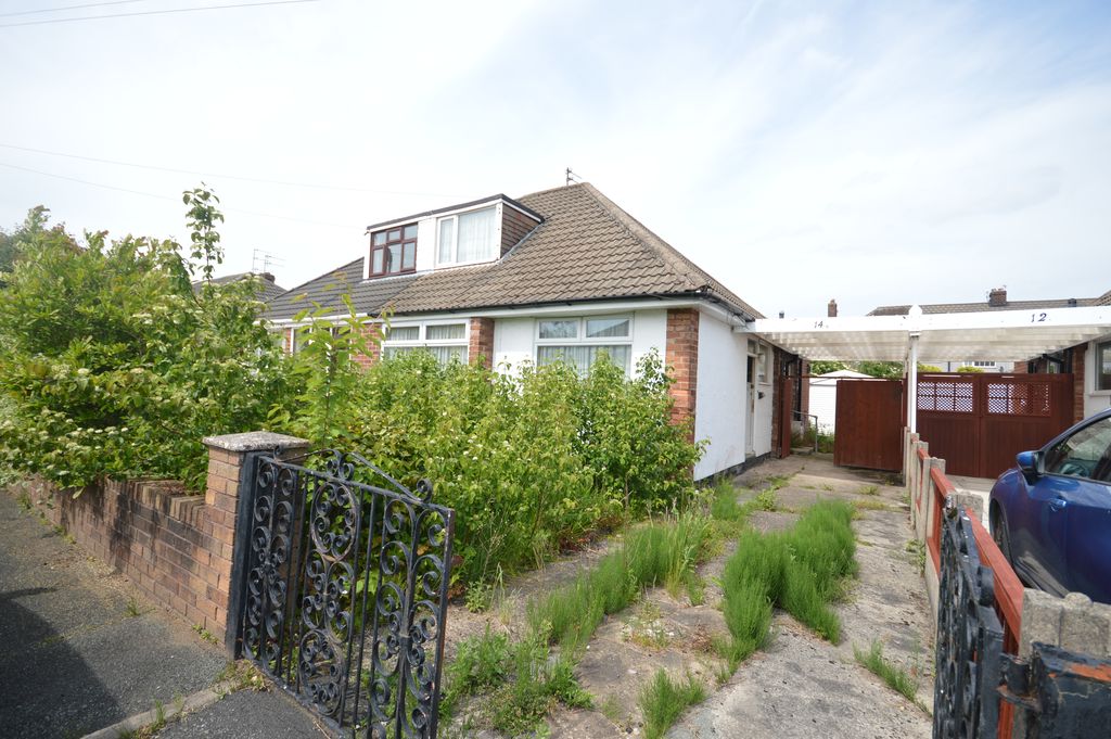 2 bedroom Detached bungalow For Sale