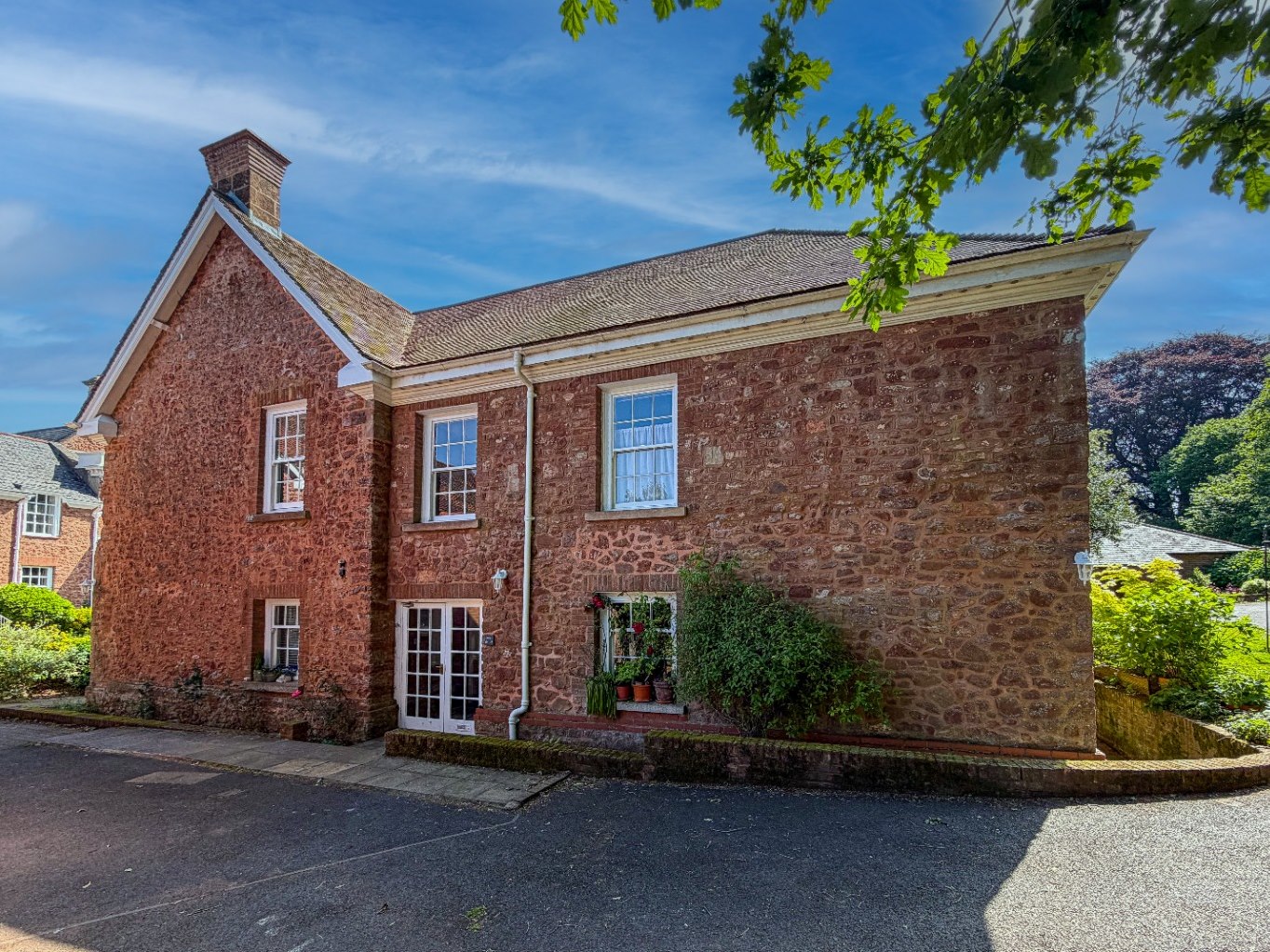 1 bedroom Manor House Let