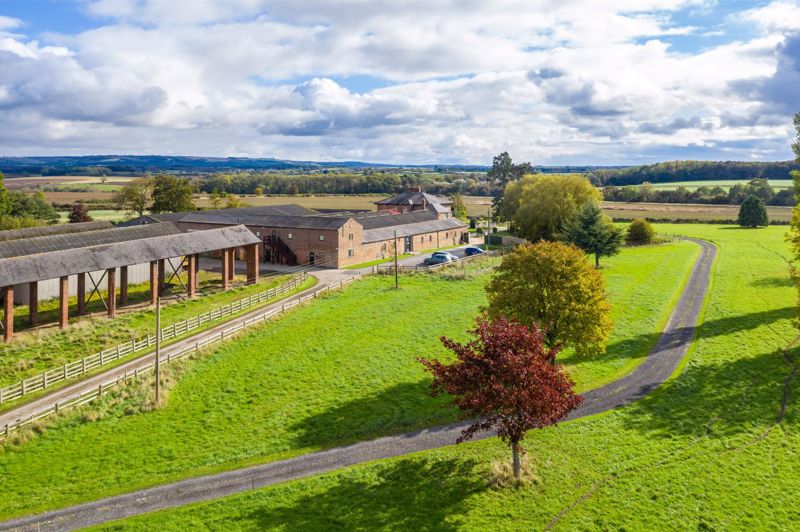2 bedroom Farm House To Let