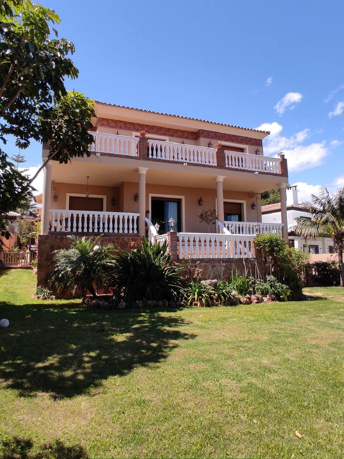 4 bedroom Villa For Sale