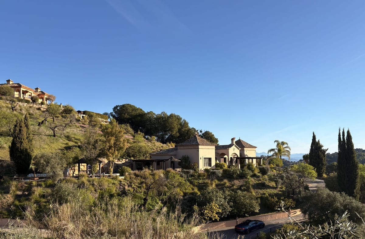 4 bedroom Villa For Sale
