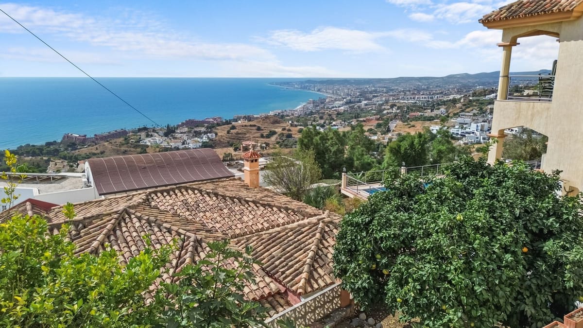 4 bedroom Villa For Sale