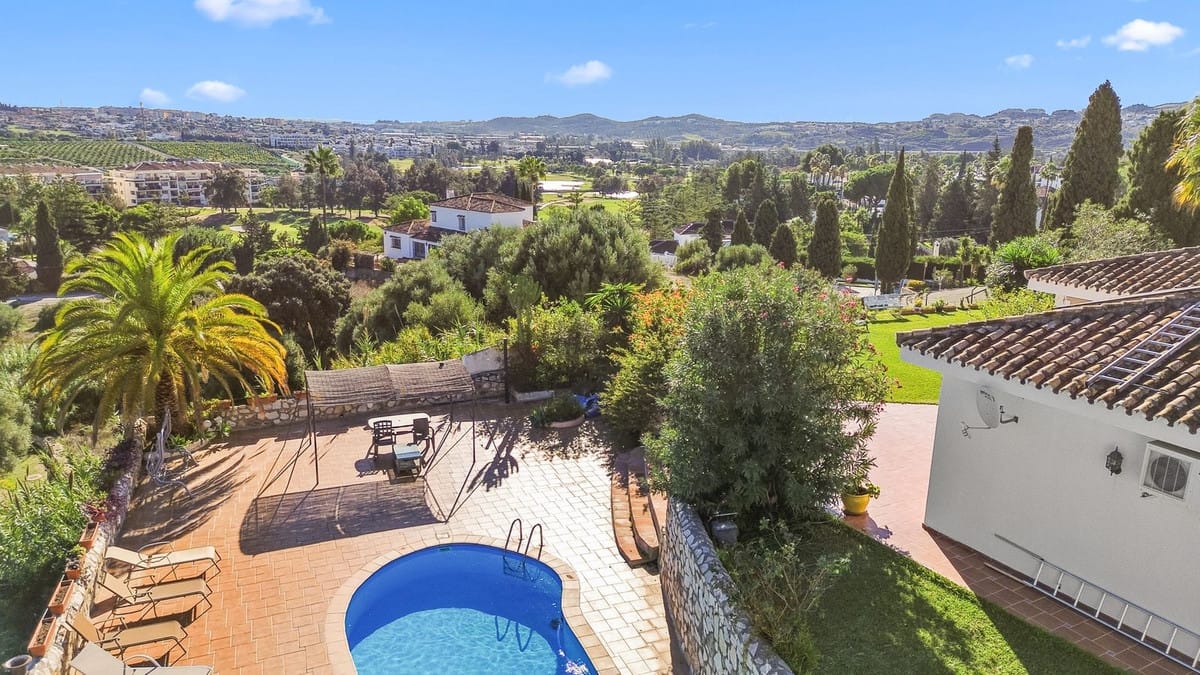 4 bedroom Villa For Sale