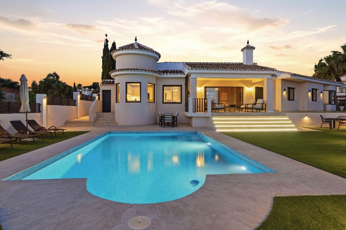 4 bedroom Villa For Sale