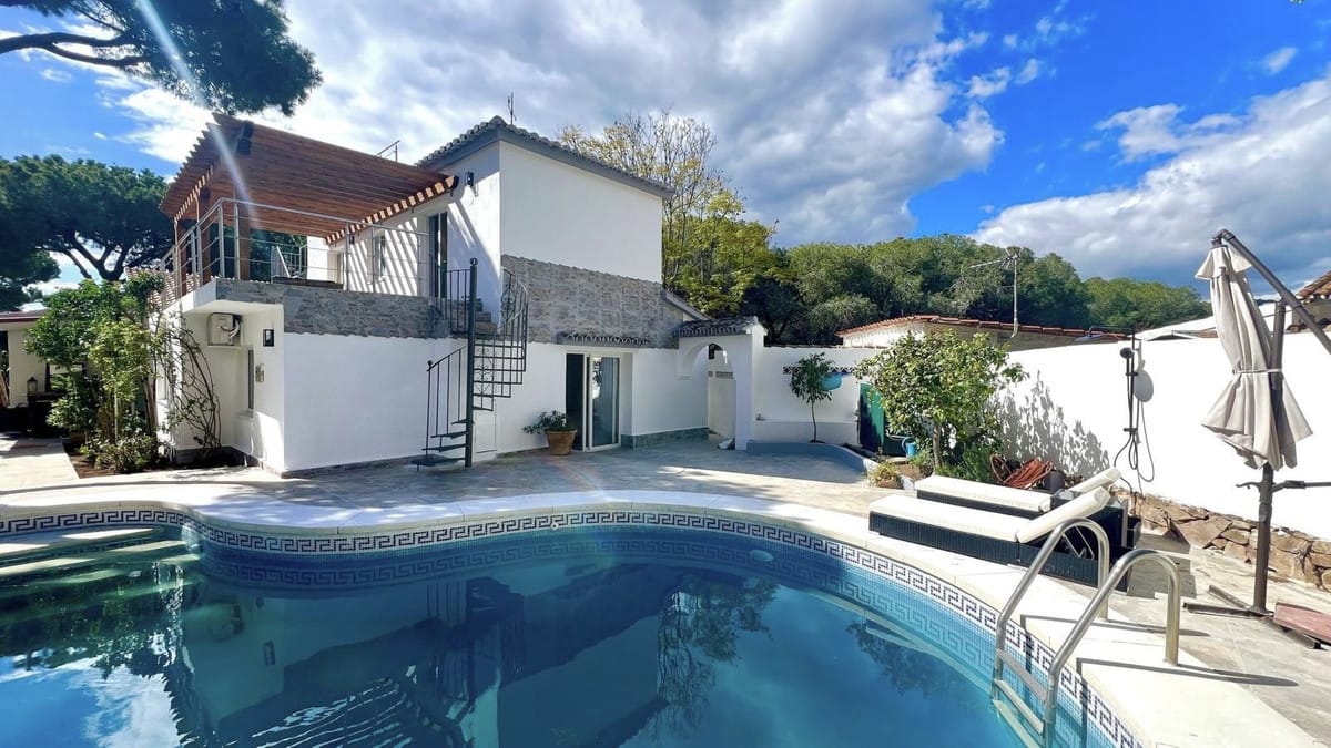 4 bedroom Villa For Sale