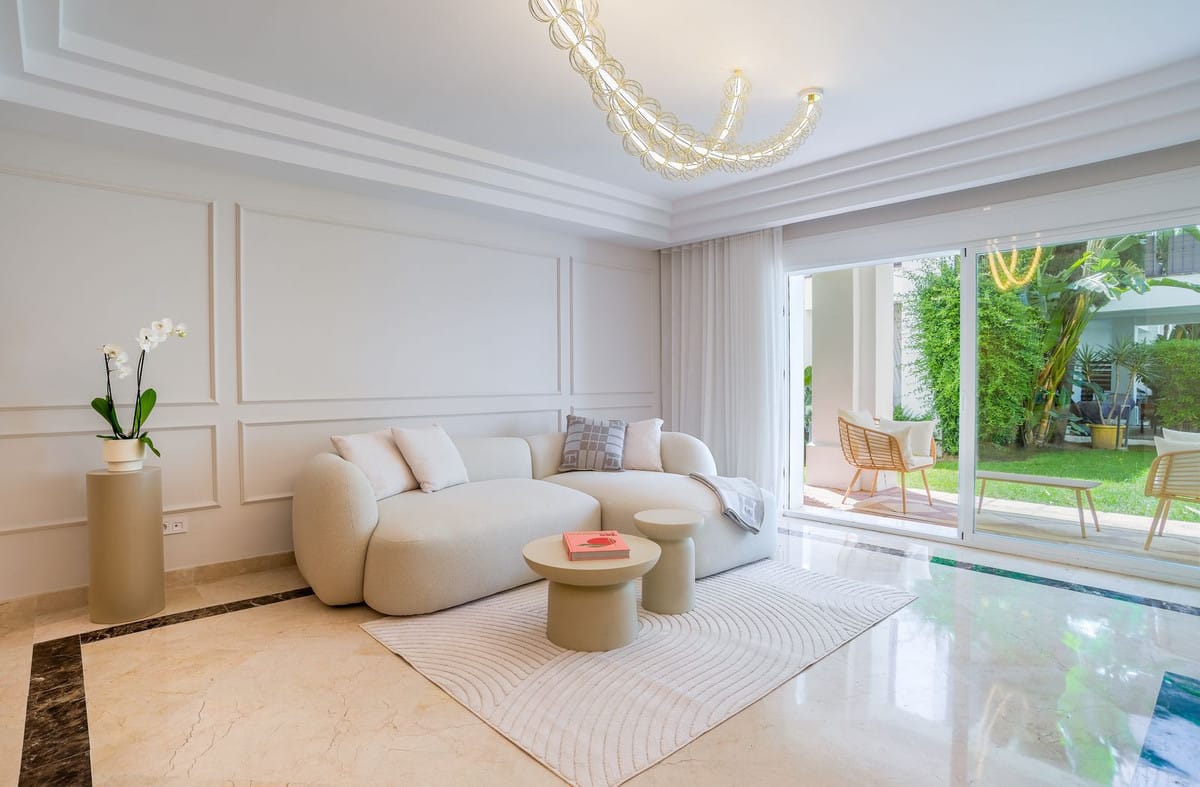 3 bedroom Apartment For Sale
