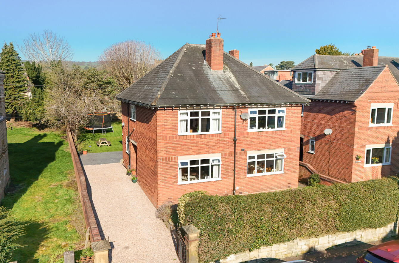 4 bedroom Detached house Under Offer