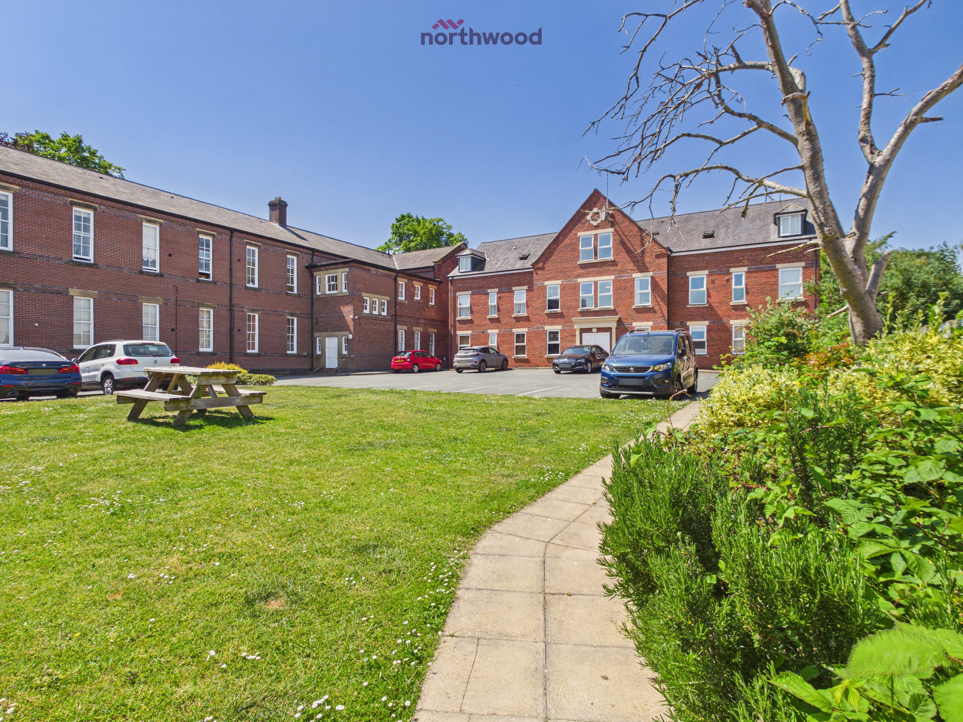1 bedroom Flat For Sale
