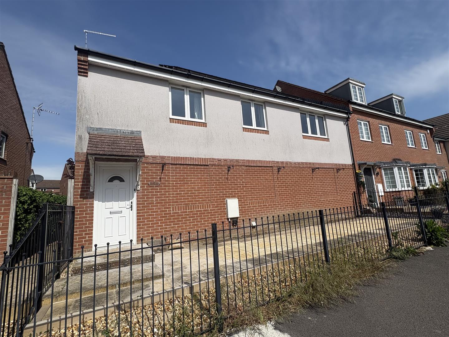 2 bedroom House (unspecified) To Let
