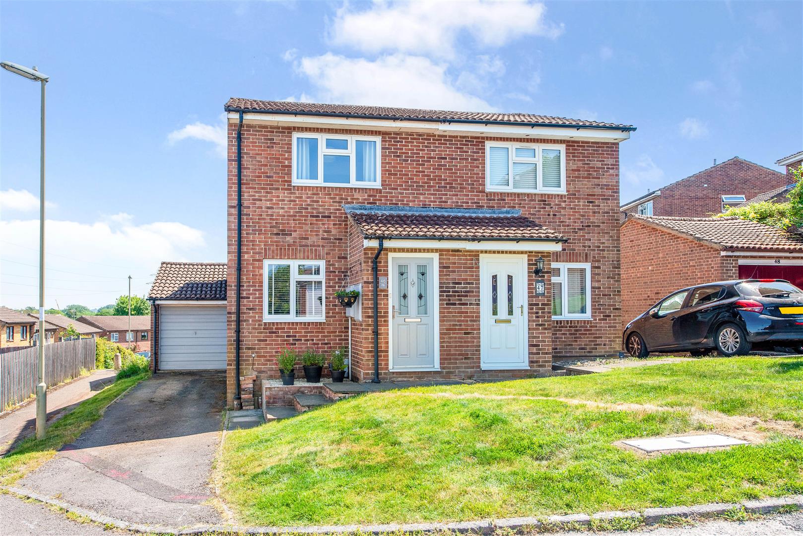 2 bedroom Semi-detached house For Sale