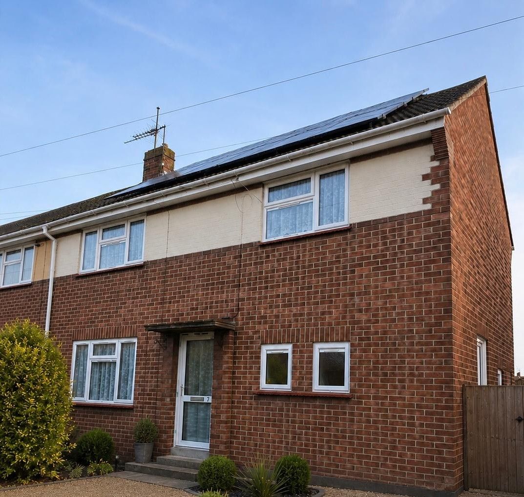 3 bedroom Semi-detached house To Let