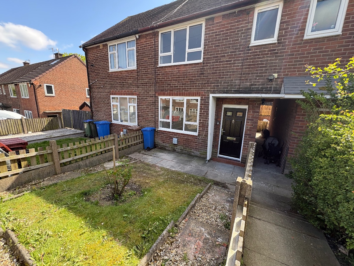 2 bedroom Terraced House To Let