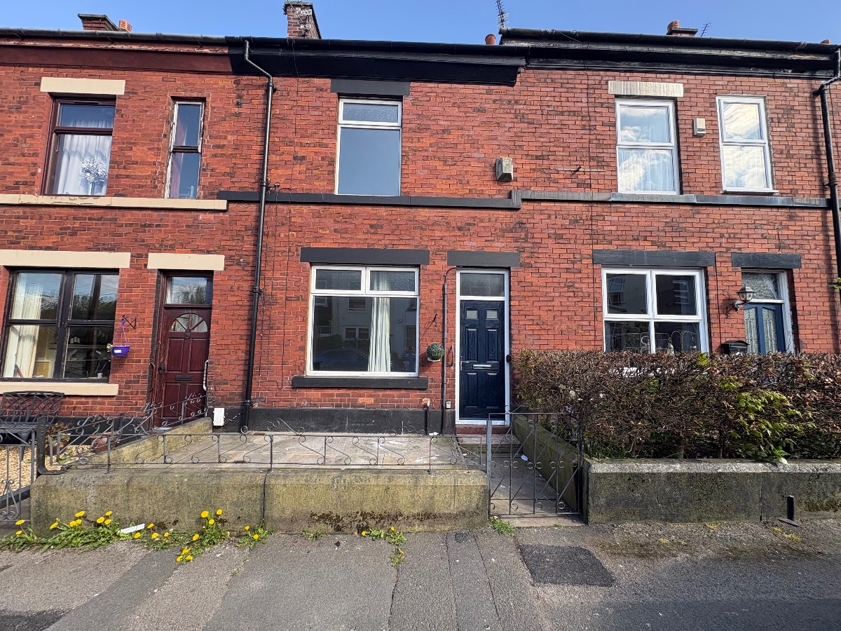 3 bedroom Terraced House To Let