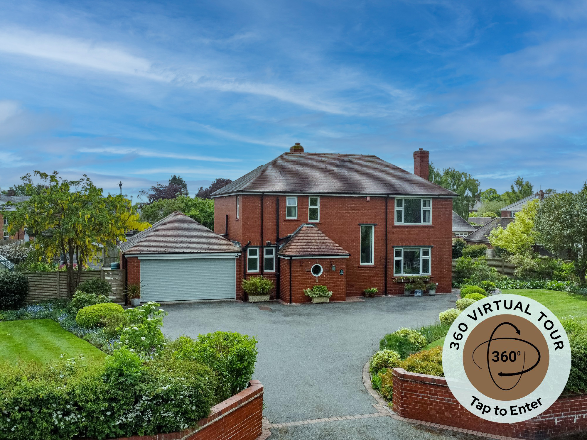 4 bedroom Detached house Under Offer