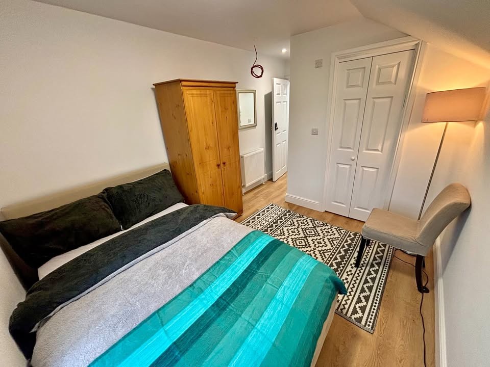 6 bedroom Terraced House To Let