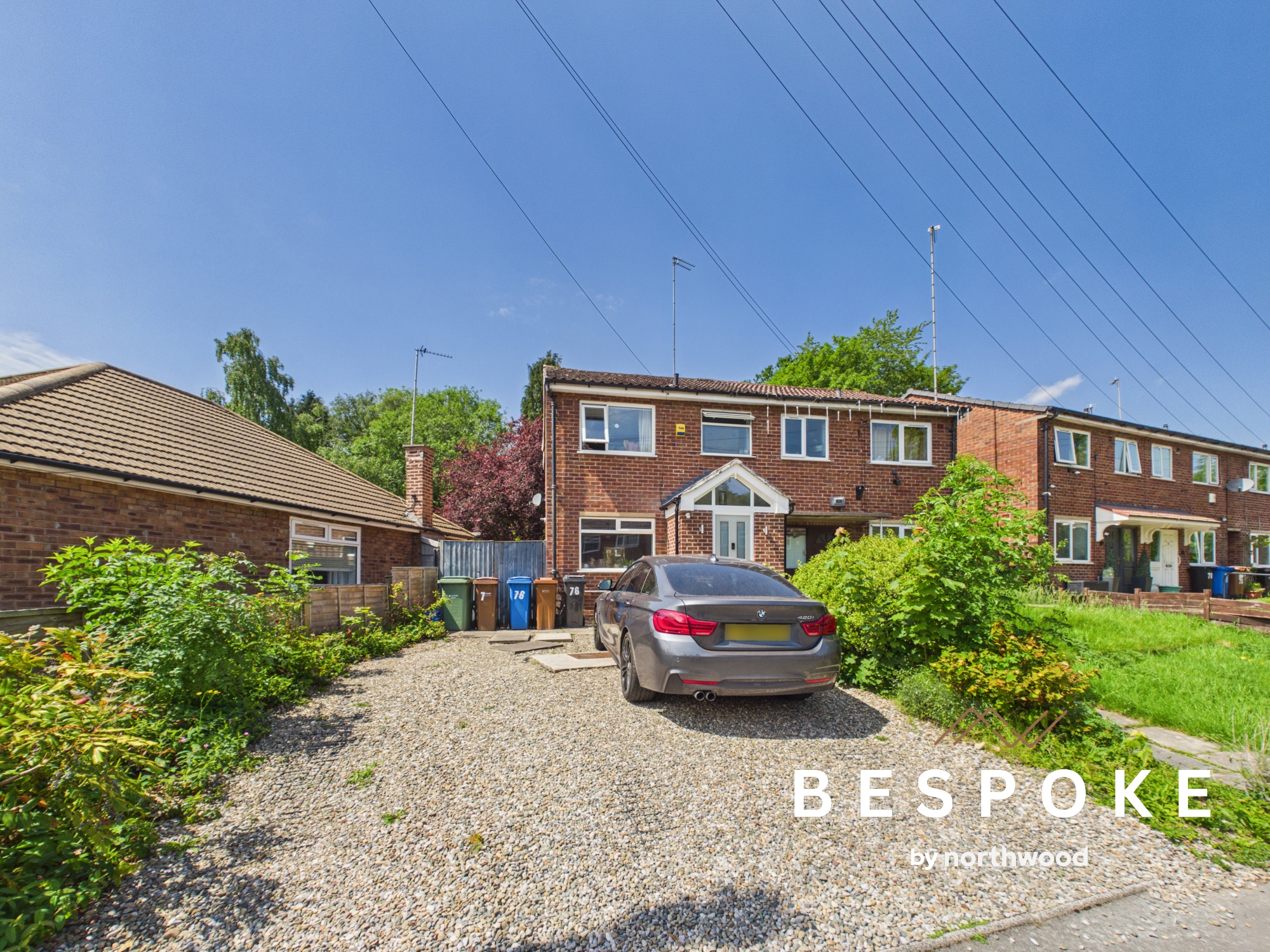 2 bedroom Semi-detached house Under Offer