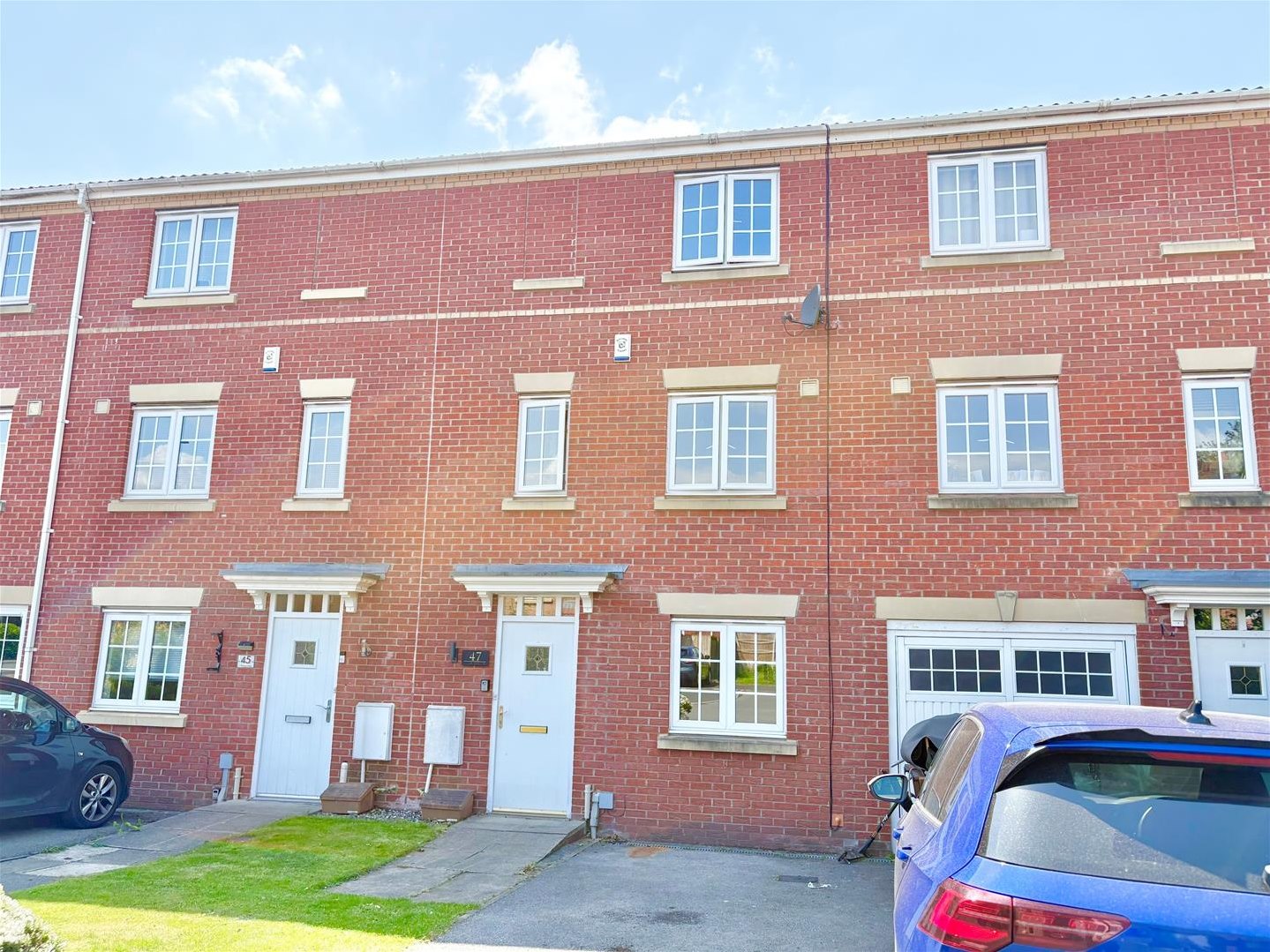 4 bedroom Town house For Sale