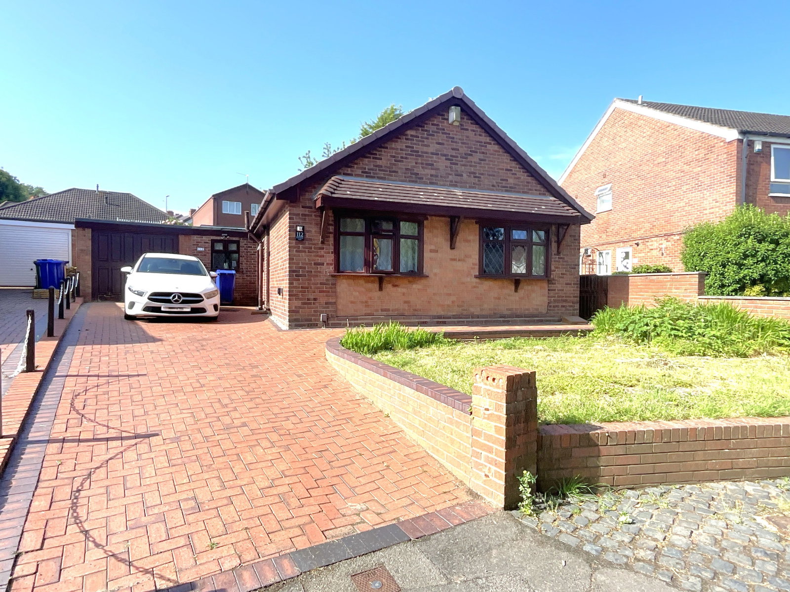 2 bedroom Detached bungalow For Sale