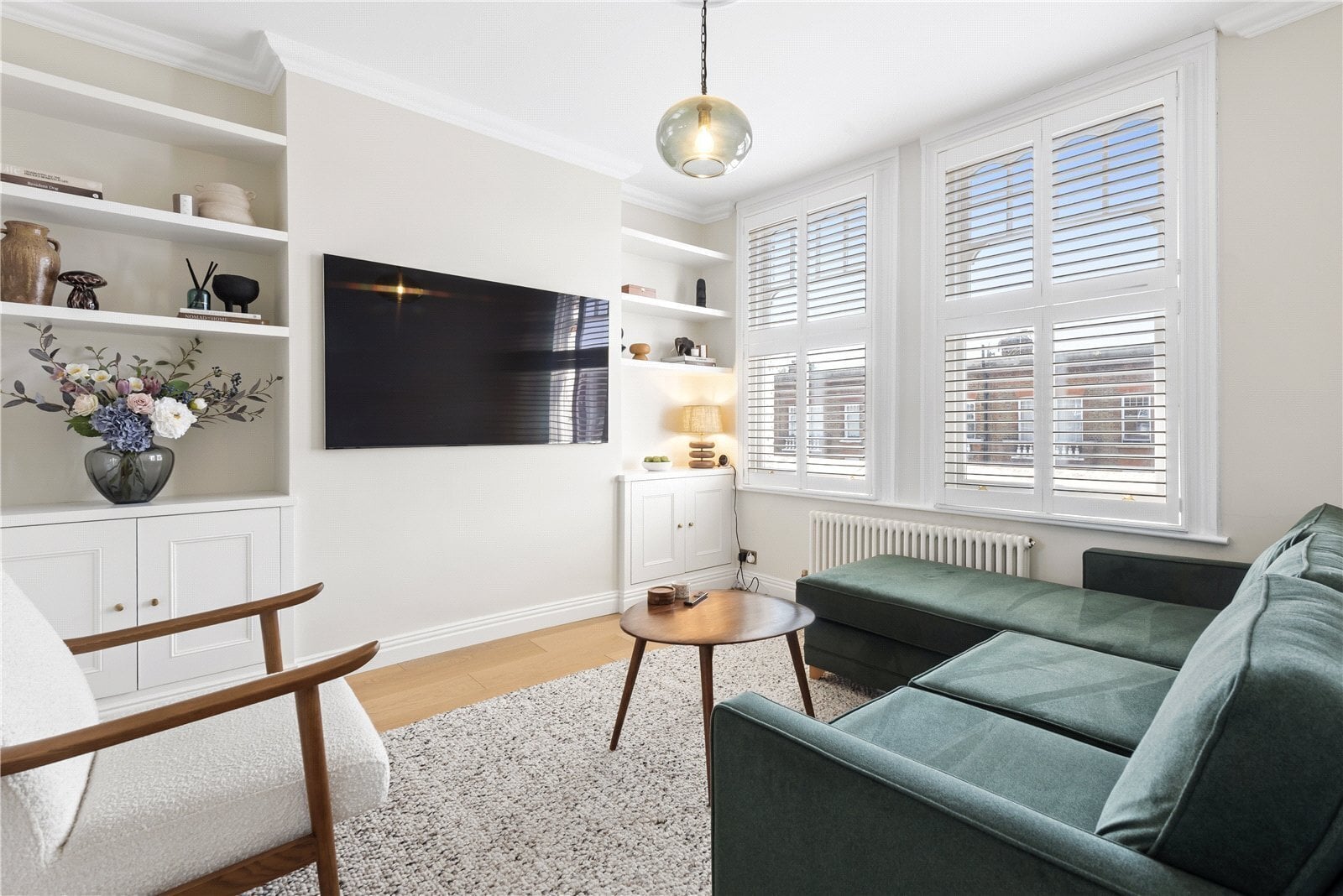 2 bedroom Flat For Sale