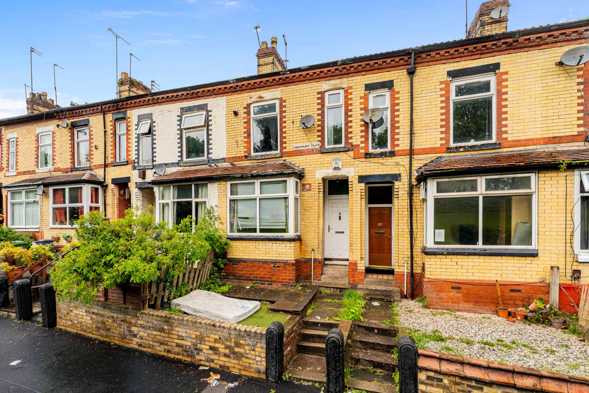 3 bedroom Terraced House To Let